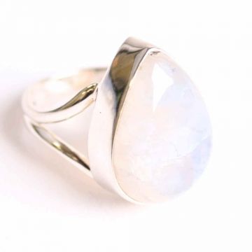 Inel cu Piatra Lunii si montura din Argint 925 7.86 gr Marime 54   7 ,   Intuitie Sporita si Echilibru Emotional