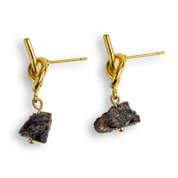 Talisman al Curajului ,   Cercei cu Granat si Nod Elegant