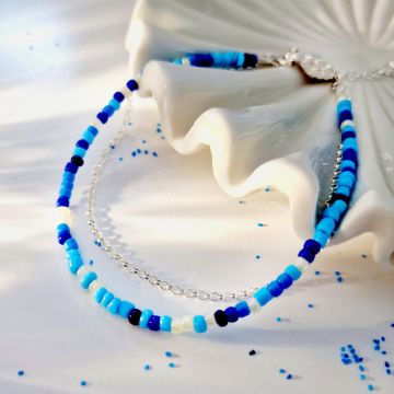 Bratara de picior – Scoica din adancuri – Argint 925 – Model 2 straturi cu lantisor si bilute albastre