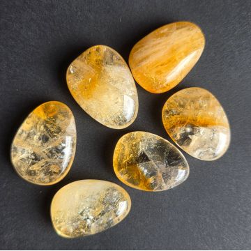 Cabochon citrin