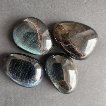 Cabochon ochi de taur