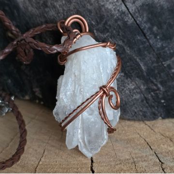 Colier pandantiv cluster cuart incolor in cupru/artistic wire m4