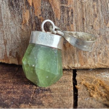 Pandantiv argint granat verde| Model 5