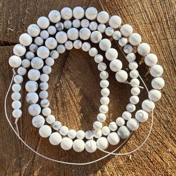 Sirag margele pietre semipretioase sfere HOWLIT ALB MAT