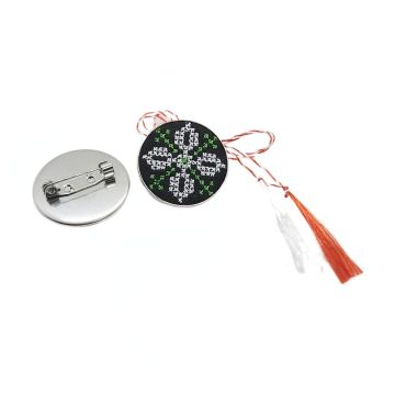 Brosa de inox cu broderie traditionala Alb si verde