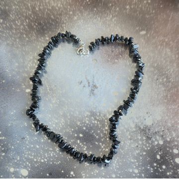 Colier chipsuri obsidian