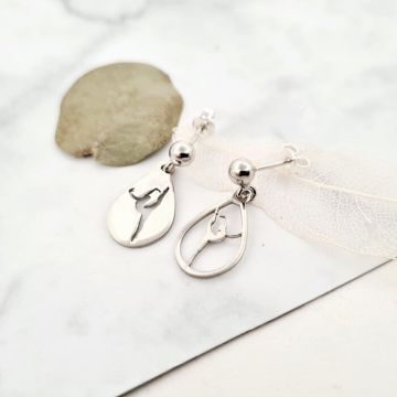 Cercei gimnasta grațioasă - Model picaturi asimetrice - Argint 925 - Inchizatoare surub