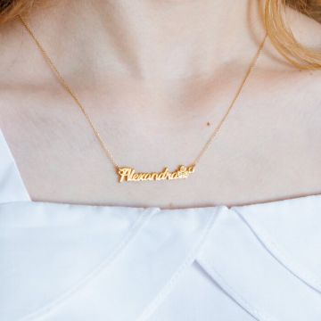 Lantisor personalizat - Nume 9 litere, simbol fluture si Diamant natural - Aur Galben 14 K